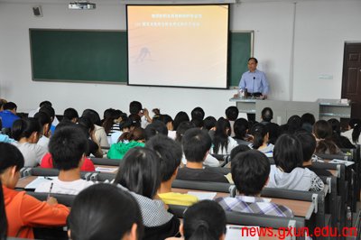 说明: http://www.gxun.edu.cn/upload/2011-11/11110216427948.jpg