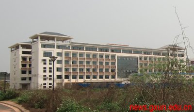 说明: http://news.gxun.edu.cn/upload/2012-06/12061509186219.jpg