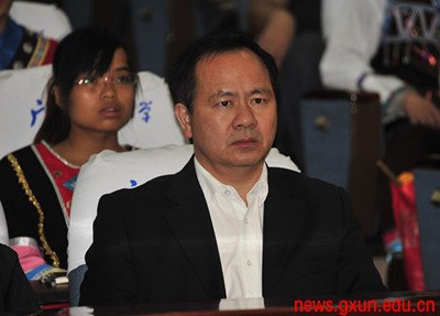 说明: http://news.gxun.edu.cn/upload/2012-11/12110818117152.jpg