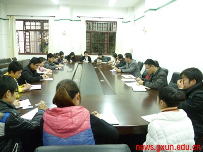 说明: http://news.gxun.edu.cn/upload/2012-03/12031916021447.jpg