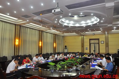 说明: http://news.gxun.edu.cn/upload/2012-06/12063013353377.jpg