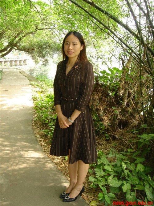 说明: http://news.gxun.edu.cn/upload/2014-10/14101111549709.jpg